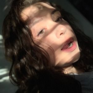 Meet your Posher, Beya